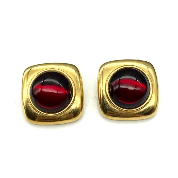 Vintage Monet Red Glass Cabochon Earrings, Gold Tone Clip On Squares, Runway - Picture 2 of 6